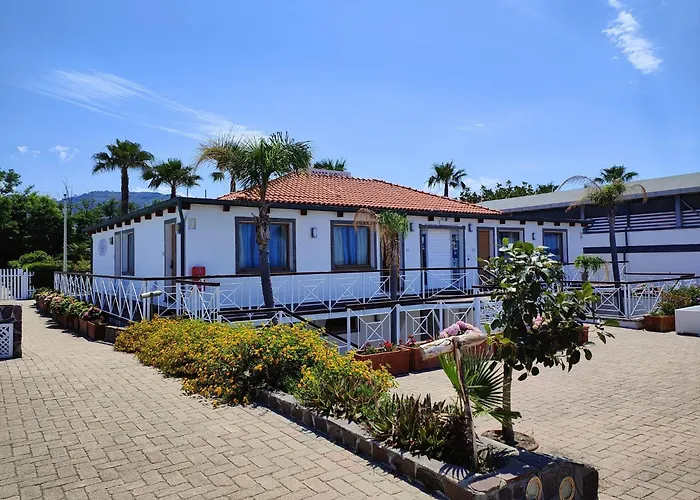 Le Mandrelle Beach Resort